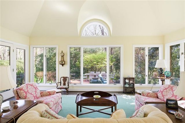 6225 Old Hickory Point, Atlanta, GA 30328