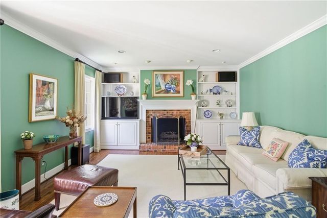 6225 Old Hickory Point, Atlanta, GA 30328