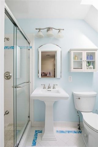 6225 Old Hickory Point, Atlanta, GA 30328