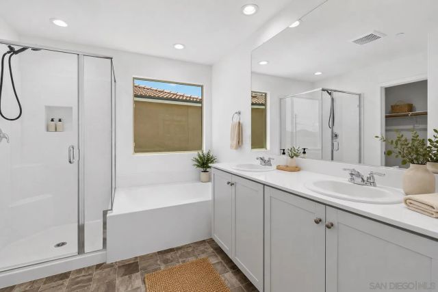 4872 Goldfinch, Hemet, CA 92545