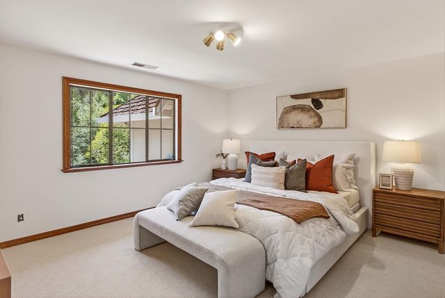 200 Todo El Mundo, Woodside, CA 94062