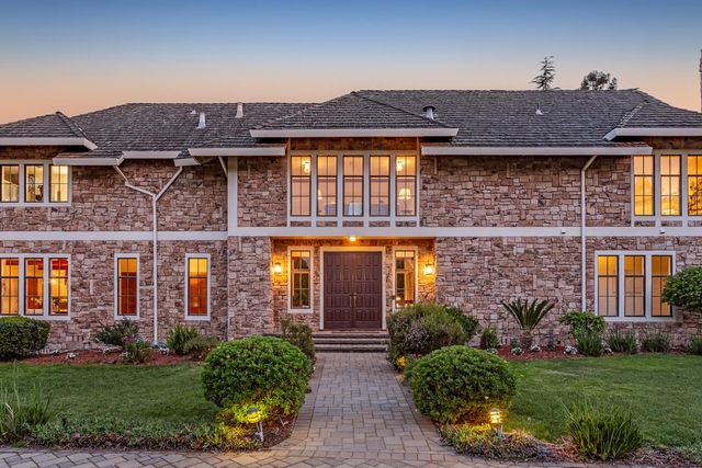 200 Todo El Mundo, Woodside, CA 94062