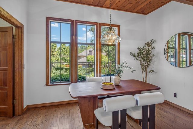 200 Todo El Mundo, Woodside, CA 94062