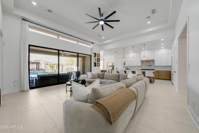 4562 N CHELSEA Drive, Buckeye, AZ 85396