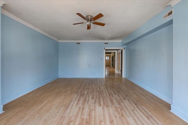 6319 N Claremont Avenue, Chicago, IL 60659