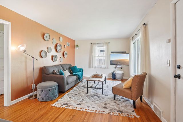 2704 Alabama Avenue S, Saint Louis Park, MN 55416