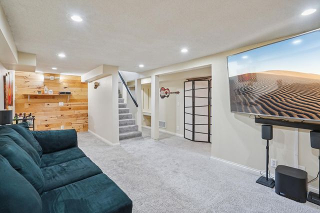 2704 Alabama Avenue S, Saint Louis Park, MN 55416