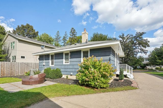 2704 Alabama Avenue S, Saint Louis Park, MN 55416