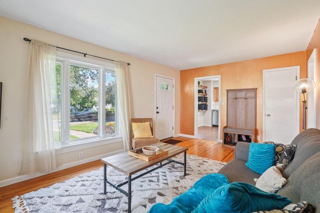 2704 Alabama Avenue S, Saint Louis Park, MN 55416