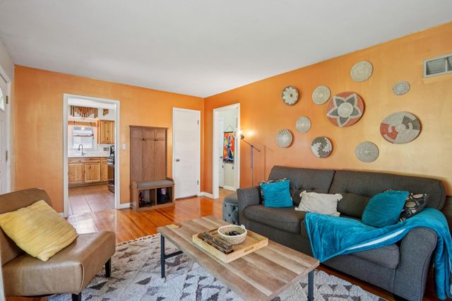 2704 Alabama Avenue S, Saint Louis Park, MN 55416