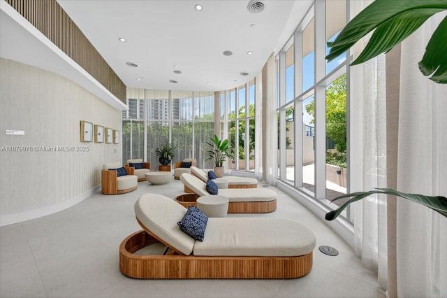 700 NE 24th 4503, Miami, FL 33137