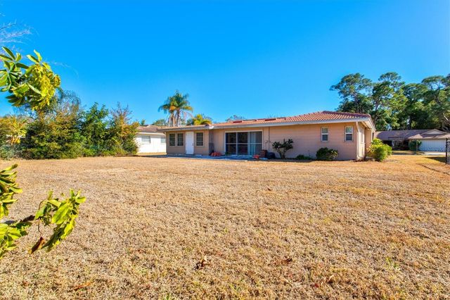 2501 CASS STREET, Sarasota, FL 34231