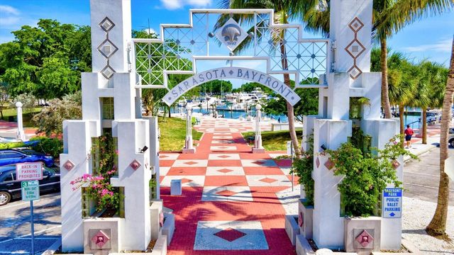 2501 CASS STREET, Sarasota, FL 34231