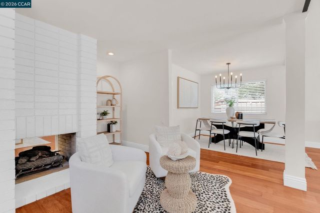 880 El Capitan Dr, Danville, CA 94526