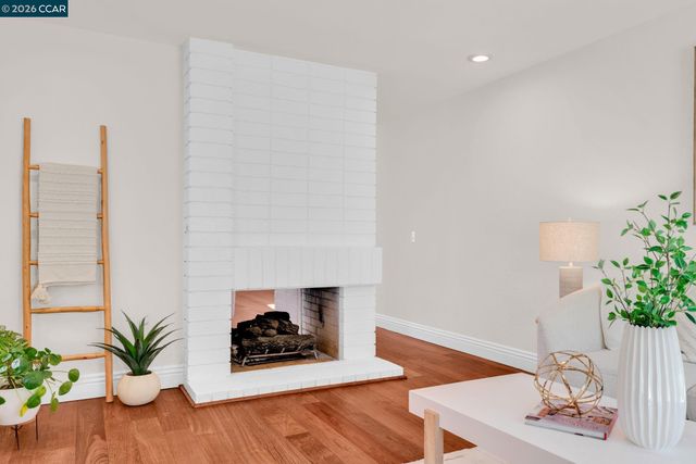 880 El Capitan Dr, Danville, CA 94526