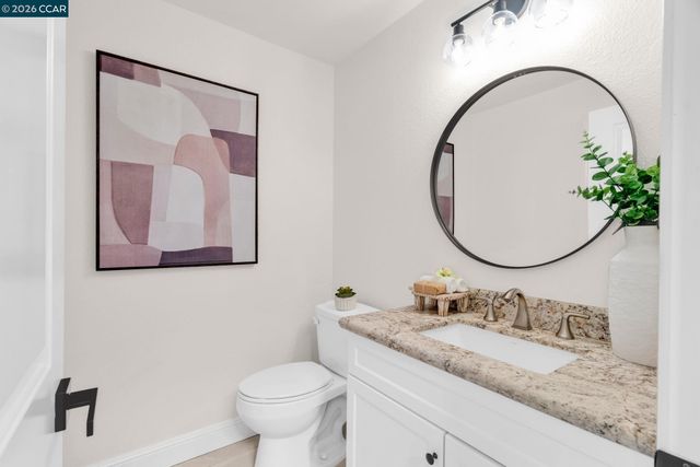 880 El Capitan Dr, Danville, CA 94526