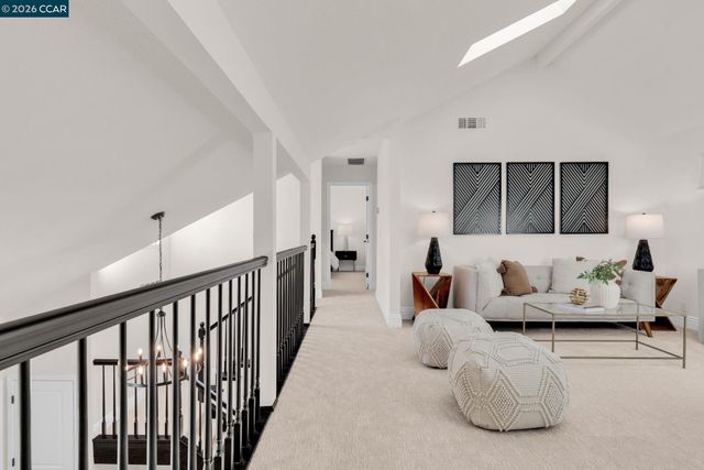 880 El Capitan Dr, Danville, CA 94526