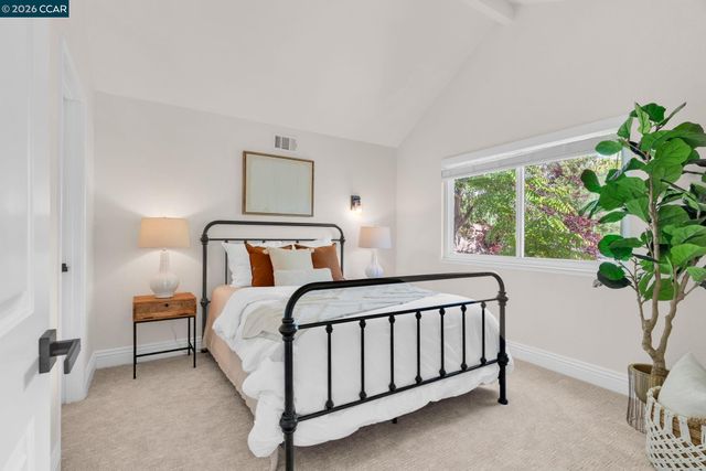 880 El Capitan Dr, Danville, CA 94526