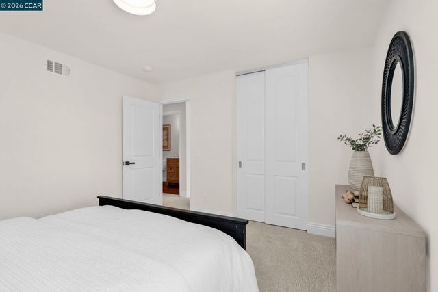 880 El Capitan Dr, Danville, CA 94526