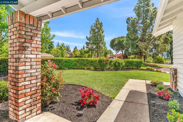 880 El Capitan Dr, Danville, CA 94526