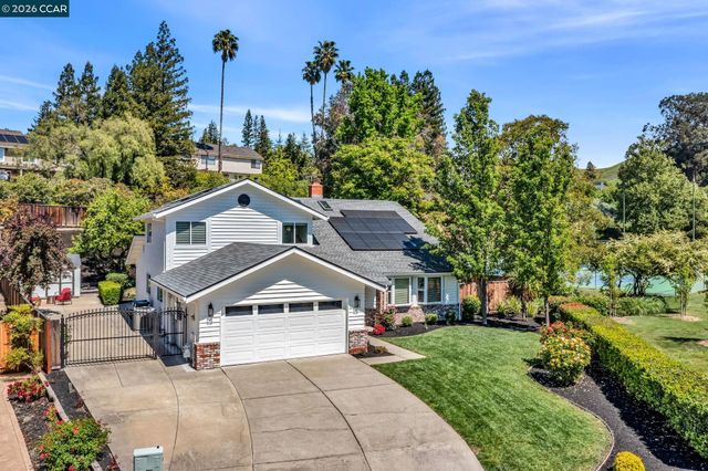 880 El Capitan Dr, Danville, CA 94526