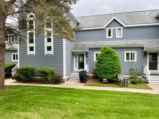 4 Fairway Lane 4, Blackstone, MA 01504