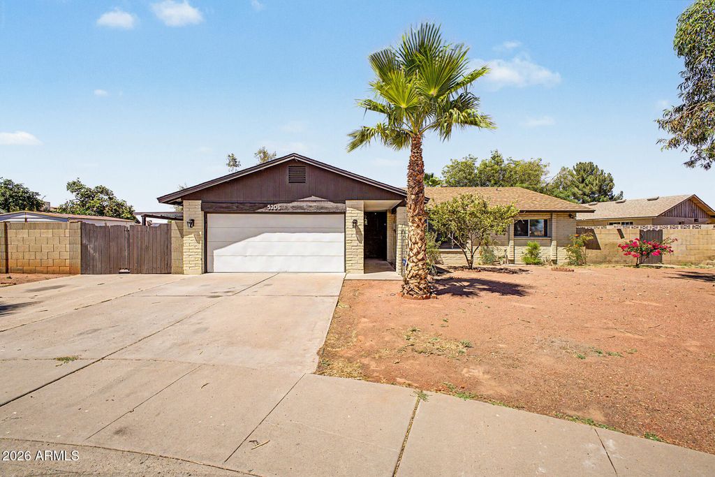 5206 W DAILEY Street, Glendale, AZ 85306 — exterior