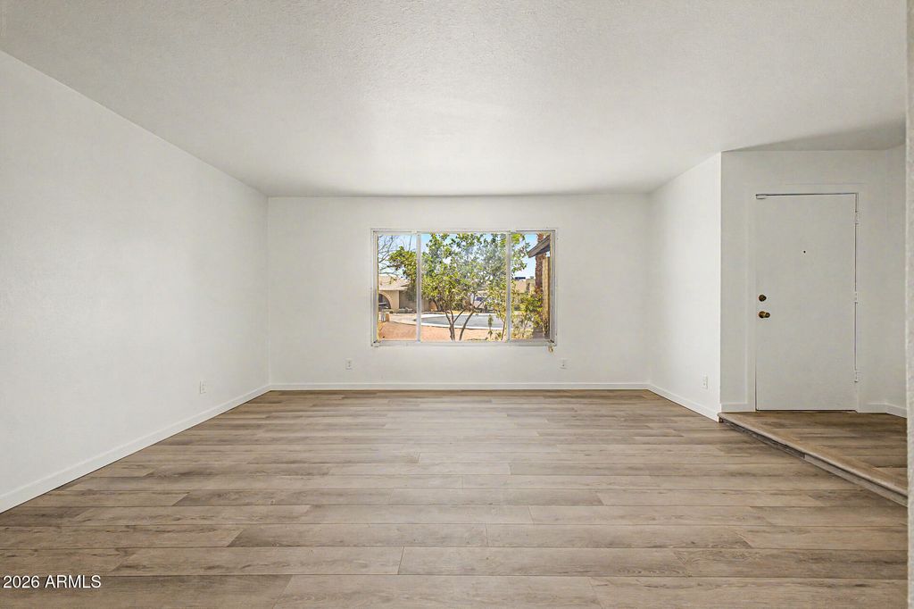 5206 W DAILEY Street, Glendale, AZ 85306 — photo 2
