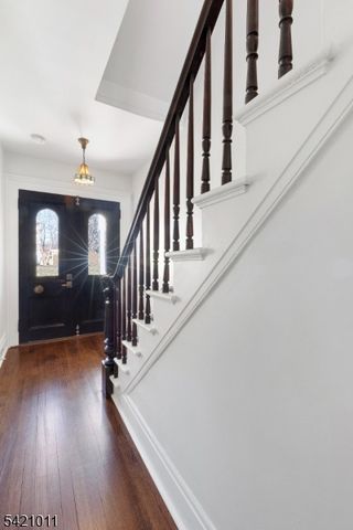 15 Main St, Clinton Twp., NJ 08801