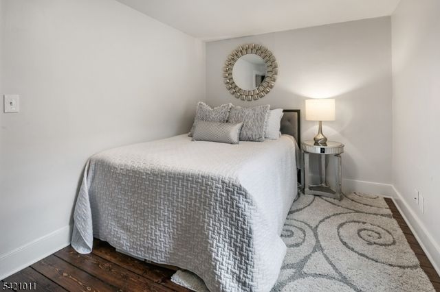 15 Main St, Clinton Twp., NJ 08801