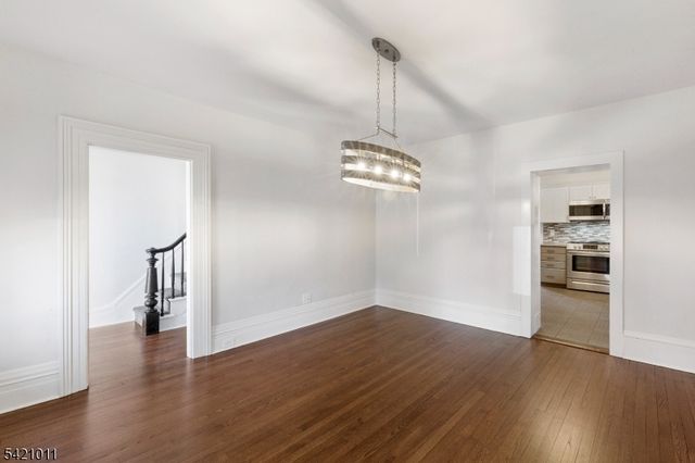 15 Main St, Clinton Twp., NJ 08801