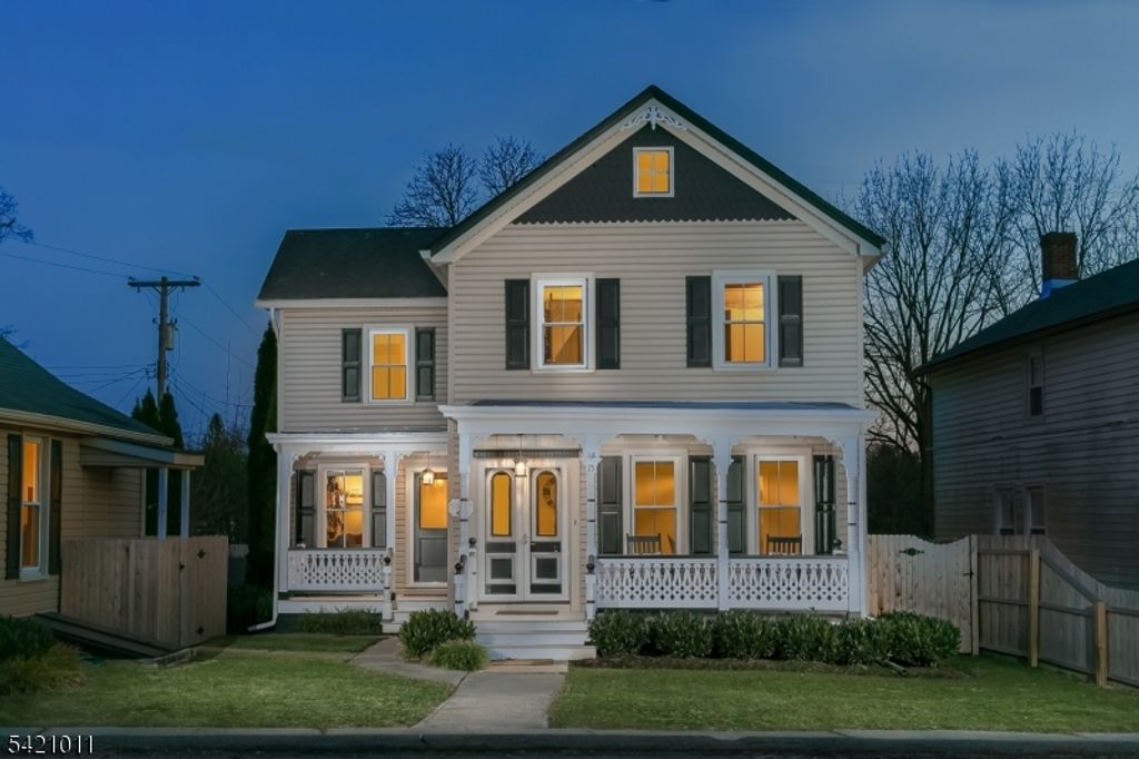 15 Main St, Clinton Twp., NJ 08801