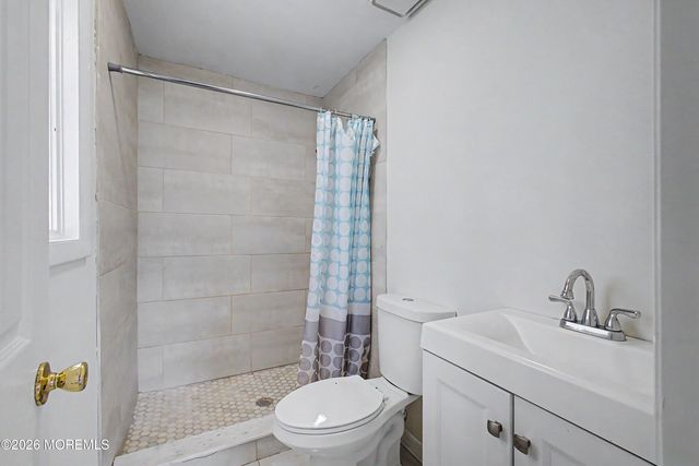 102 Cedar Grove Road, Toms River, NJ 08753