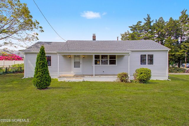 102 Cedar Grove Road, Toms River, NJ 08753