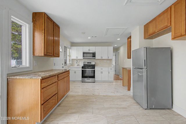 102 Cedar Grove Road, Toms River, NJ 08753