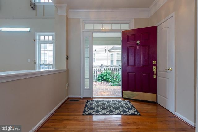 21935 WINDOVER DR, Broadlands, VA 20148