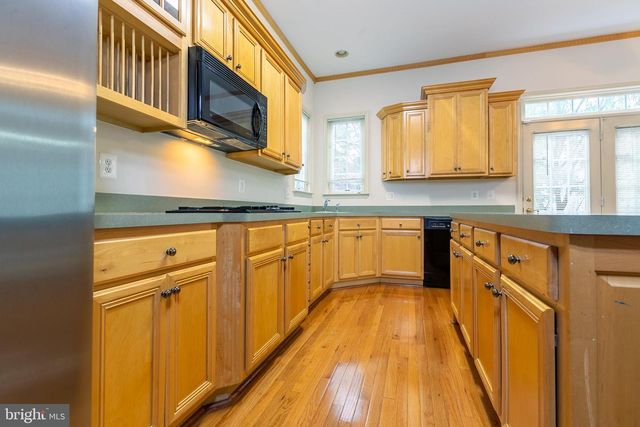 21935 WINDOVER DR, Broadlands, VA 20148