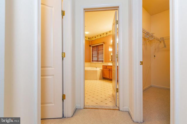 21935 WINDOVER DR, Broadlands, VA 20148