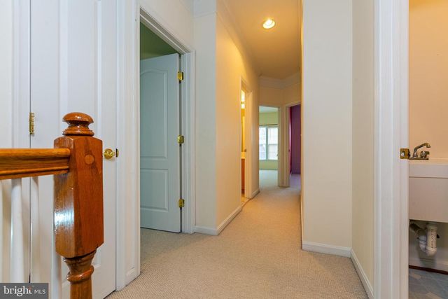 21935 WINDOVER DR, Broadlands, VA 20148