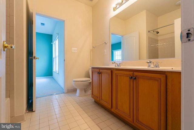 21935 WINDOVER DR, Broadlands, VA 20148