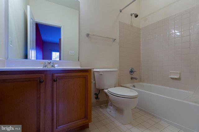 21935 WINDOVER DR, Broadlands, VA 20148