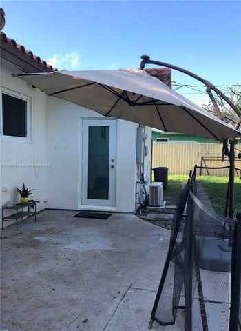6819 SW 15th St REAR, Pembroke Pines, FL 33023
