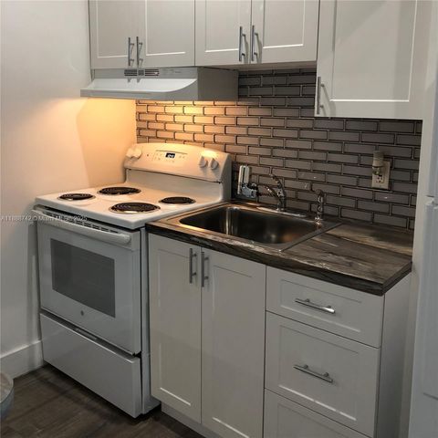 6819 SW 15th St REAR, Pembroke Pines, FL 33023