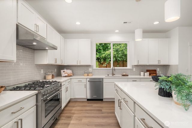 10702 SE 170th Place, Renton, WA 98055