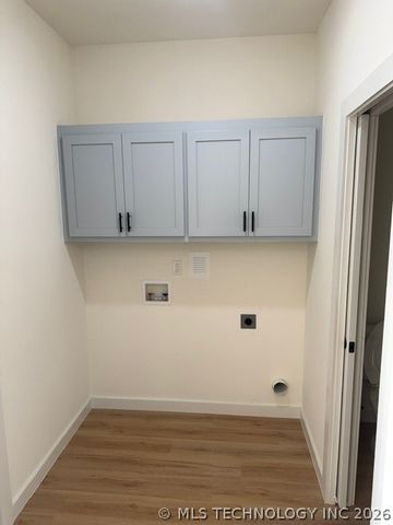 115 Stiller Avenue, Kiefer, OK 74041