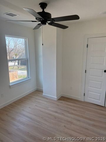 115 Stiller Avenue, Kiefer, OK 74041