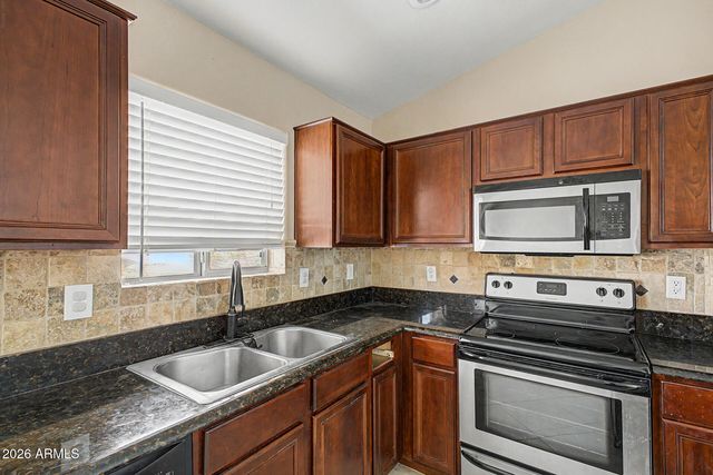3948 E MINE SHAFT Road, San Tan Valley, AZ 85143