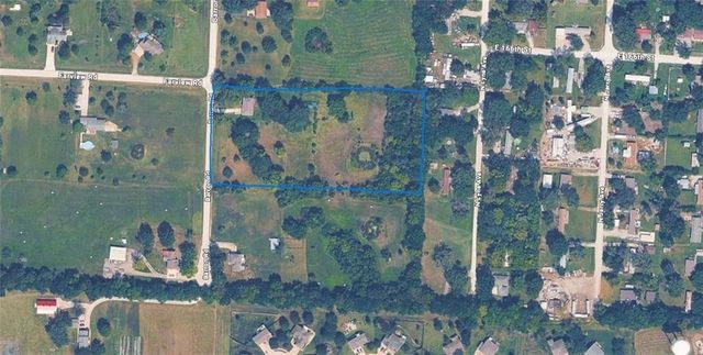 811 Barron Road, Raymore, MO 64083