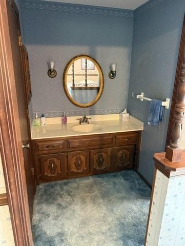 811 Barron Road, Raymore, MO 64083