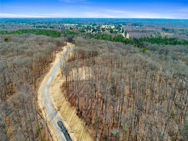15172 Johns Trace Cir, Montpelier, VA 23192